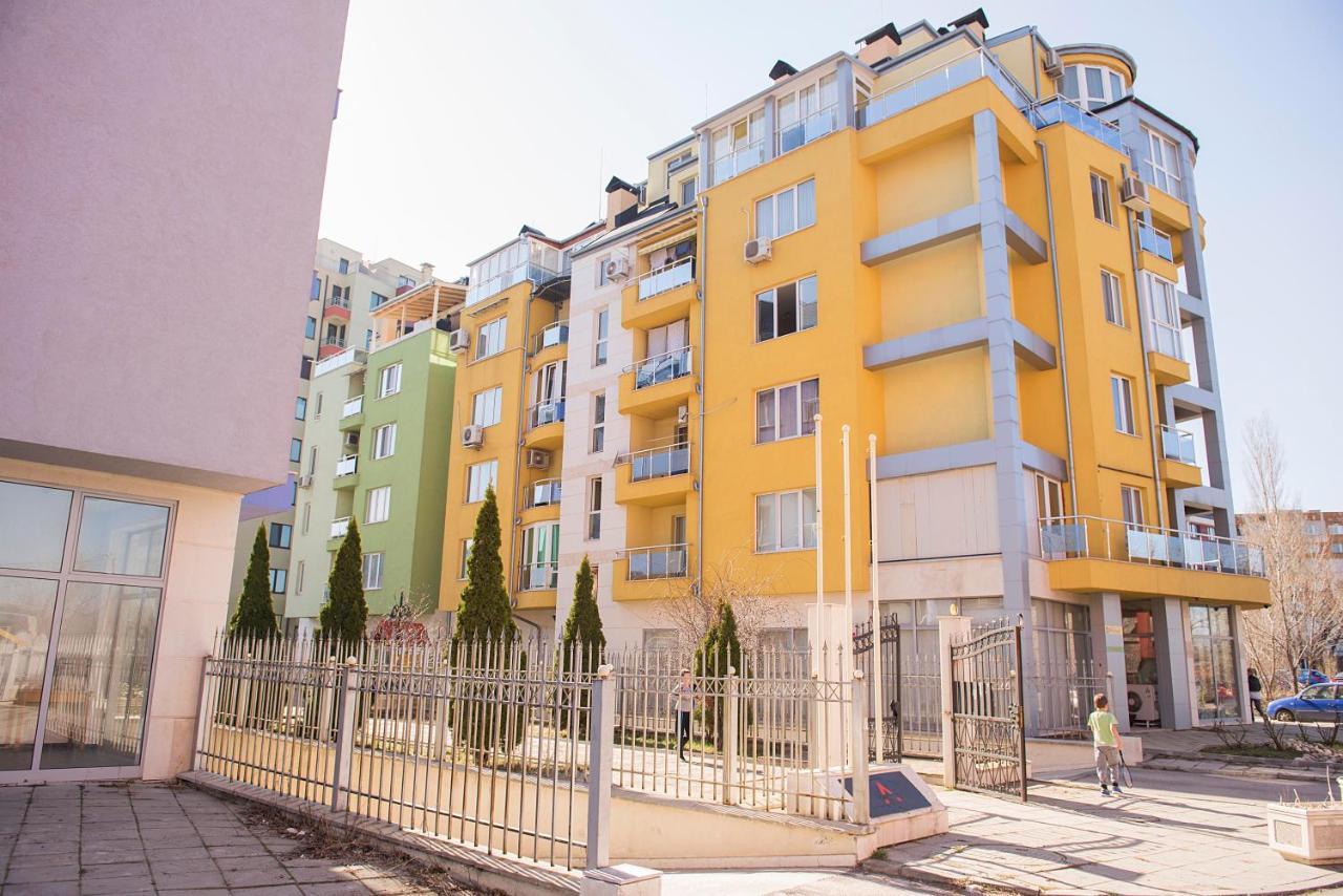 Flower Home 3 * Sofia